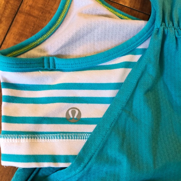 Lululemon No Limits Tank
Spry Blue / Twin Stripe Spry Blue - Picture 7 of 7